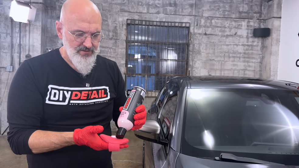 DIY DETAIL　Show Winning Carnauba Wax　ショー ウイニング カルナバ ワックス